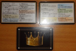 Les aides de jeu et la carte couronne